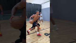 Download lagu Rajon Rondo quick action finish at the rim 😤 #shorts mp3