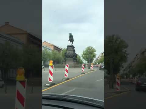 Berlijn zaterdagochtend unter den Linden