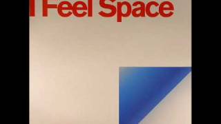 Lindstrøm - I Feel Space video