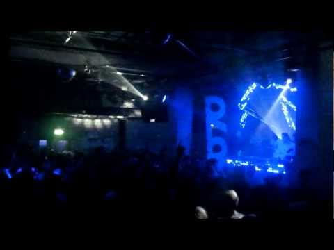 DJ Die live @ Papierfabrik, Cologne, 25.03.2011 [Presented by PLAY!]