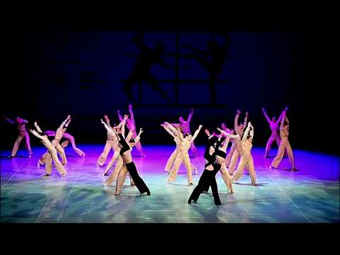 Contemporary formation Akademia Tanca Bezuma "One Man Power"