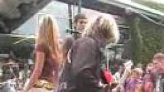 Satellite Party &quot;Hard Life Easy&quot;