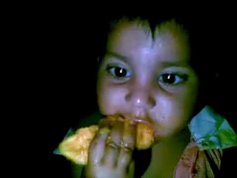 nafeesa enjoying mango in summers