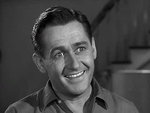 Mister Ed (Season 3 Episode 4) – The Bashful Clipper