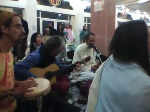 Chandra Lacombe - Budha Que Ri