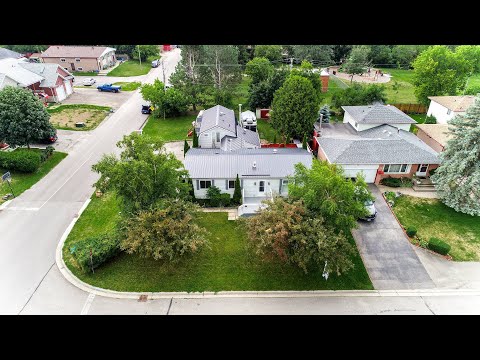 11 Park Crescent Tottenham Home for Sale - Real Estate Properties for Sale