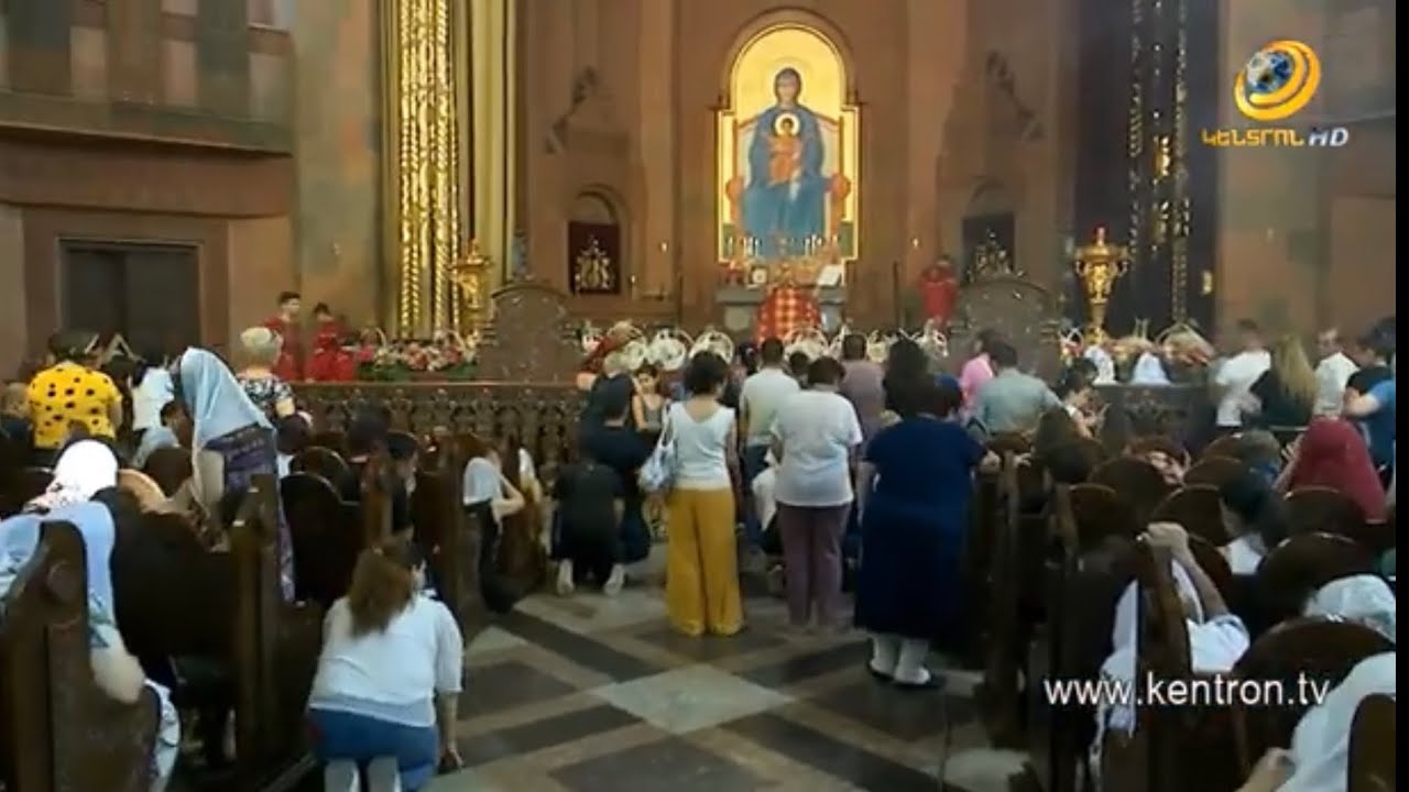 Աստվածածնի վերափոխման տոնը մեծ շուքով նշվել է նաև Աբովյանի Սուրբ Հովհաննես Մկրտիչ եկեղեցում