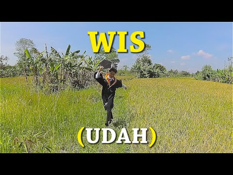 WISUDA AMIKOM JOGJA | AWANKsome Graduation Cinematic