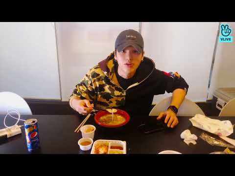 [ENG SUB] ATEEZ VLIVE 20200919 - I will show you a true eating show🍽