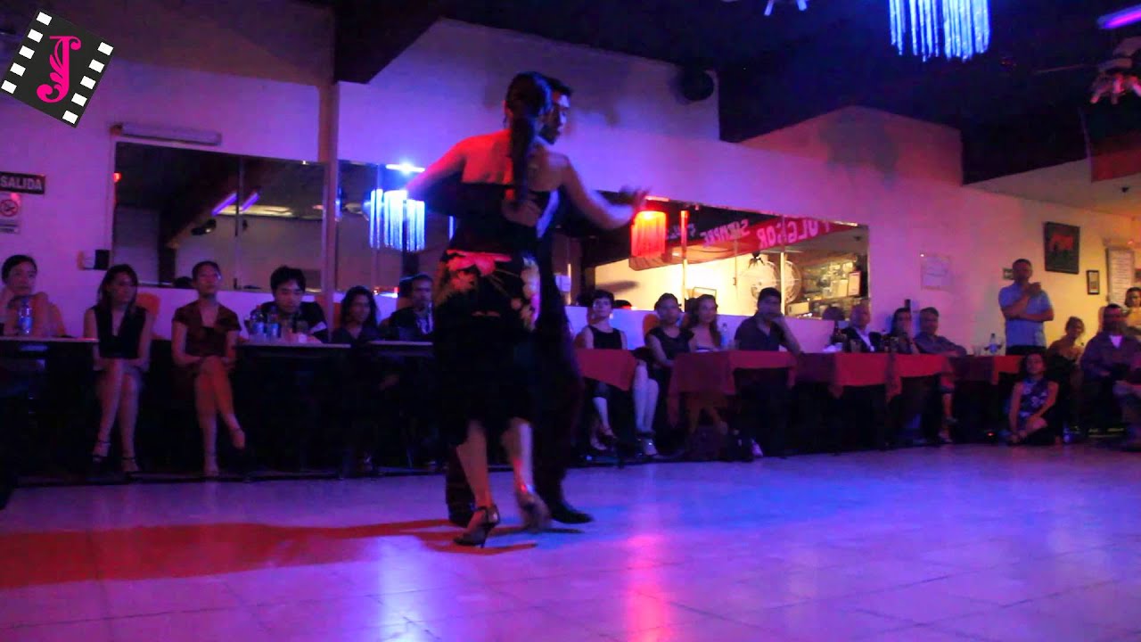 Video thumbnail for Fatima Vitale y Octavio Fernandez en MILONGA10 02/03