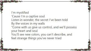 Lillian Axe - Voices in My Walls Lyrics