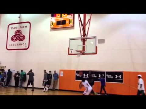 5'9" 2015 PG Chris Clemons dunking