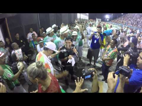 Ensaios Técnicos 2016: Emerson Dias solta a voz na Grande Rio