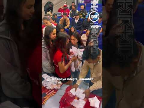 🏀⚽🏐 En el auditorio del SACÚDETE, el alcalde Luis Carlos Casas Alvarado entregó los uniformes