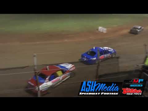 Heat Race of the Night: Modified Sedans - Kingaroy Speedway - 10.11.2018