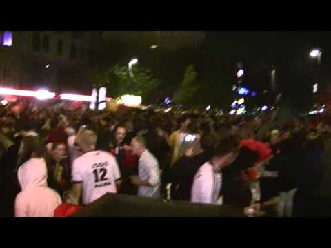 Fans feiern den Weltmeistertitel 2014 auf der Hamburger Reeperbahn