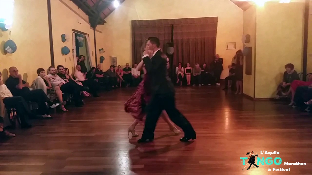 Dionisis Theodoropoulos & Chloe Theodoropoulou 3/3 TANGO - Juan D'Arienzo - No Mentias