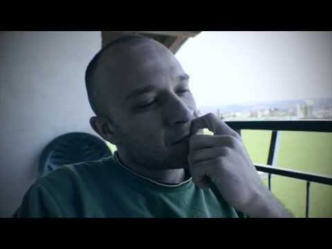 Emka - Ujet v svet (Official Video)