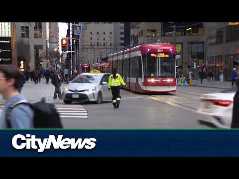 Traffic agents improve TTC travel times for King streetcars