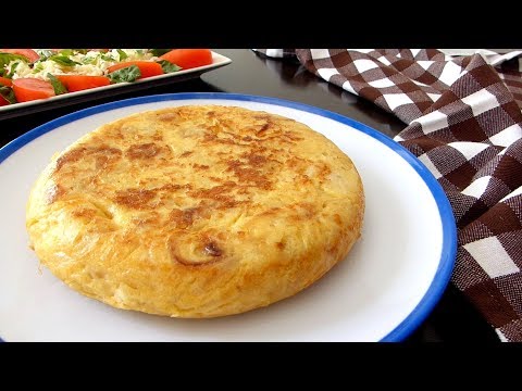 Cómo hacer tortilla de patatas con cebolla. La AUTENTICA tortilla española muy jugosa.