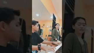 Download lagu Tina Amalia Soppeng bawakan lagu India di iringi Valenk  #shorts  #indosiar  #hamzahafitri mp3