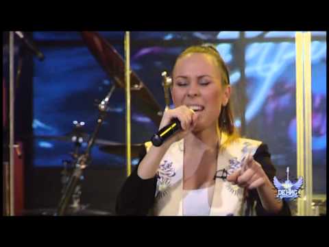 Денис и Приятели - Маги Джанаварова и Dj Diass - Music set me free