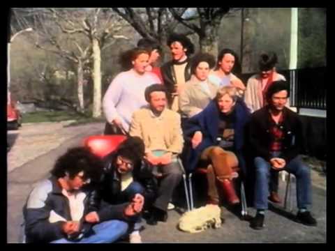 Les Élèves de l'option cinéma et leurs professeurs du lycée David Neel de Digne (1986) de Courant