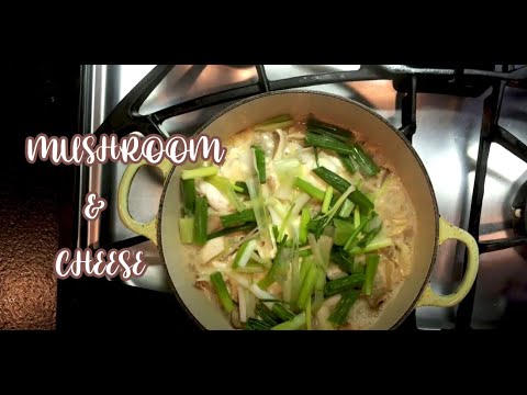 Bhutanese “Shamu Datshi” (Oyster mushrooms and Cheese)
