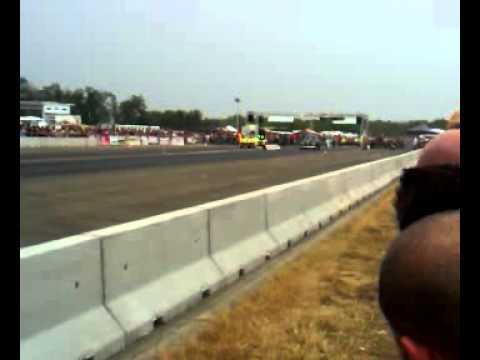 spettacolare maggiolino drag race