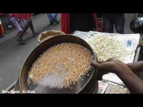 POPCORN Making By Using Sand | Healthy Street Food at Kolkata | Indian Traditional Food Video