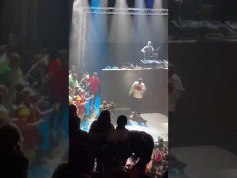 Roddy Ricch & Bino Rideaux Performs “LEMME FIND OUT” at The Novo