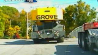 preview picture of video 'pilotcar.tv - Loading a Grove RT700E Buchanan NY'