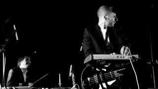 Video thumbnail for Arturia Analog Factory Solo with Moog Modular - Mellotronik - Toucher la lumière by Studio Chamberlin