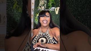 We Both Reached For The Gun 🔫 from Chicago🎶… I’m learning a new instrument hehe🎹 #cover #singer