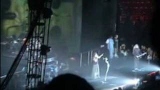 Korn - One More Time (Live Parìs 2002)