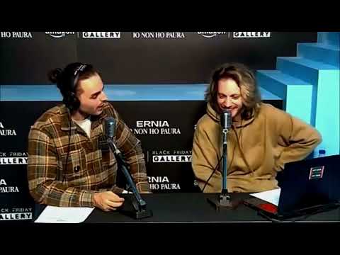 ERNIA SPIEGA IL DISSING ALLA SUA RAGAZZA NE "IL MIO NOME" CON IL MASSEO