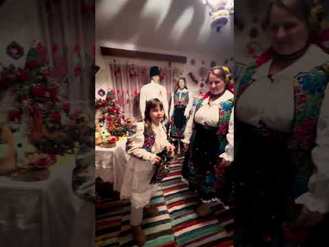 Ep.4 Cu cine seamana mami? #sofiabrindas #traditie #popular #romania #bihor #traditional