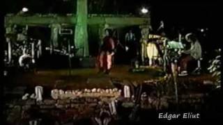 Alejandra Guzmán Si no hay vacuna contra este amor X caret 97