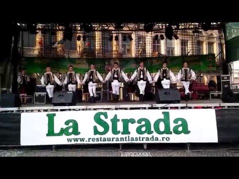 Ansamblul Balada Botosani-suite din Moldova