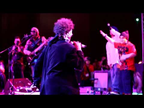 The Humpty Dance preformed live by Digital Underground 2012