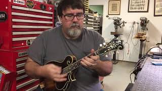 Video thumbnail for 1995 Gibson F5L Mandolin by Charles Johnson