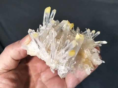 CUARZO y HALLOYSITA (Mango), Cabiche, Quípama, Western Boyacá Province, Boyacá Department, Colombia.