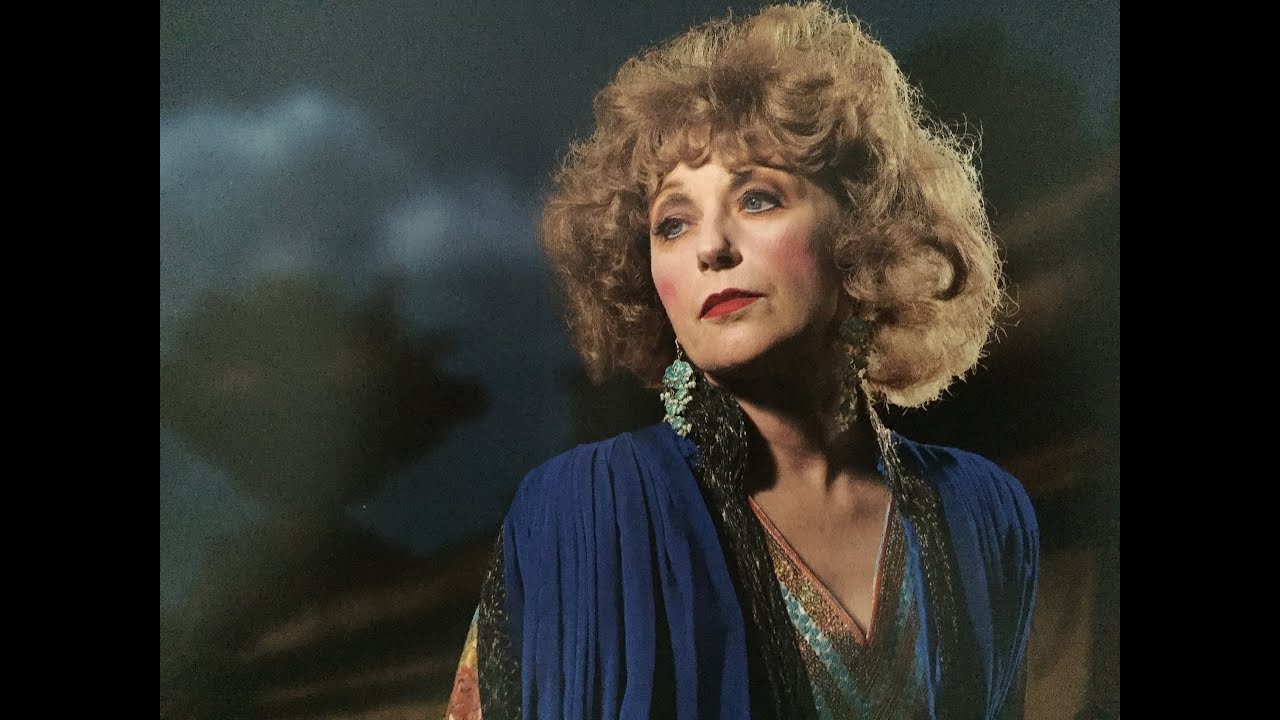 Who is Cindy Sherman ?