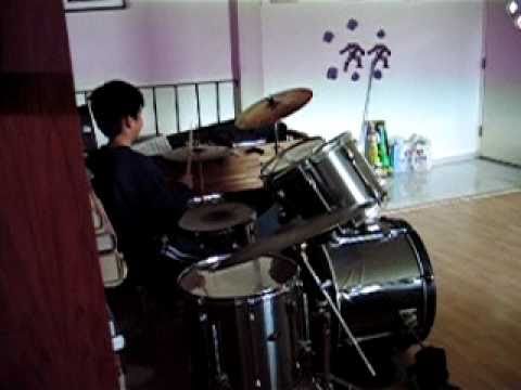 Jordan/Micah Kan on piano/drums