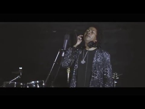 Theo RAKOTOVAO - Zaho Natsanganao (You rise me up)