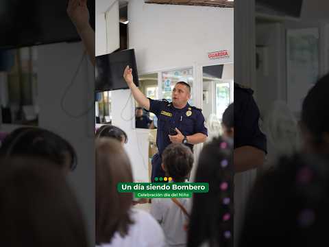 #Bomberos por un día con nuestros niños #hateños👩🏻‍🚒🚒 #diadelniño #valledelcauca #niños