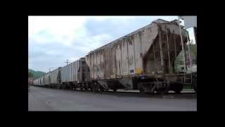 preview picture of video '5/16/2014- SD80MACs leading 10A in Tyrone'