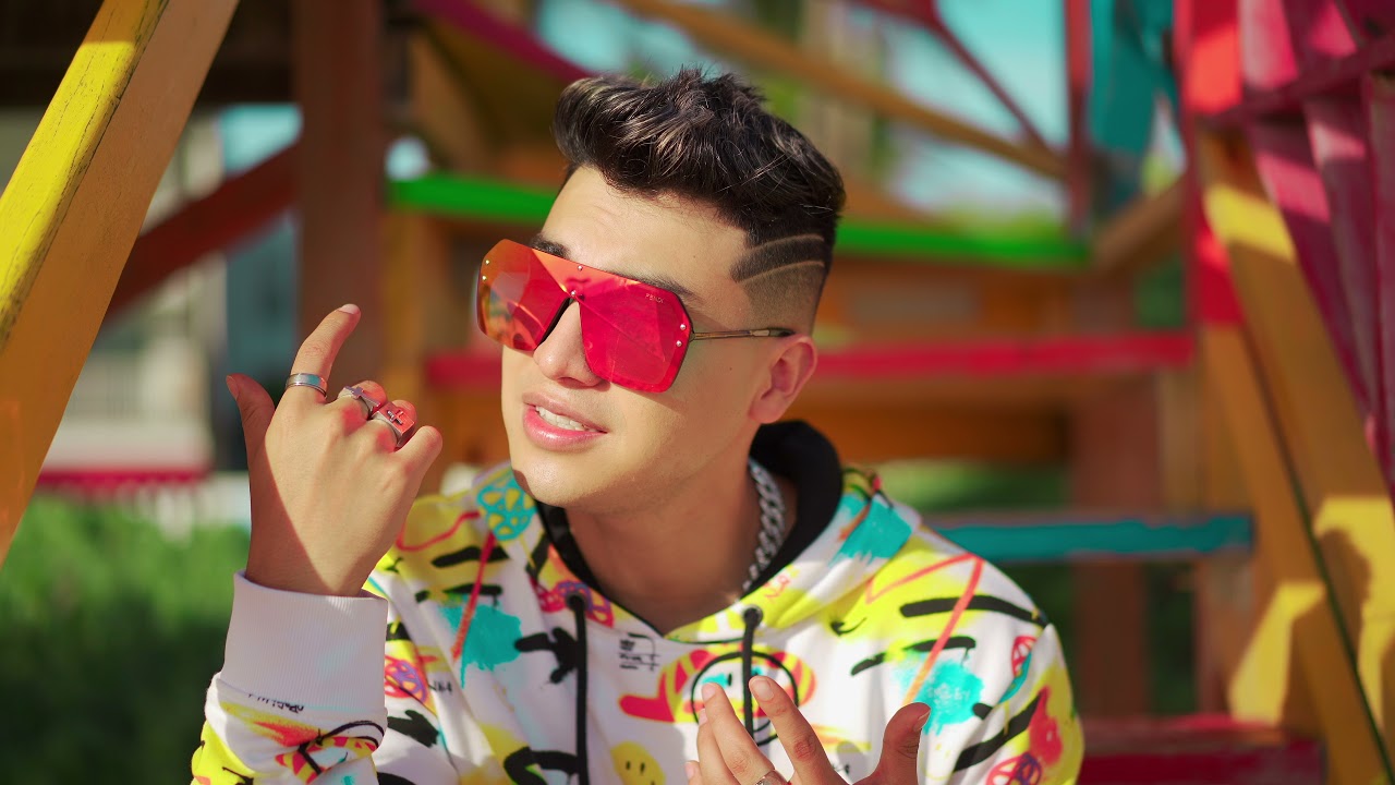Samuel Troc and Kev Miranda Gracias music video by Estudio Zoe