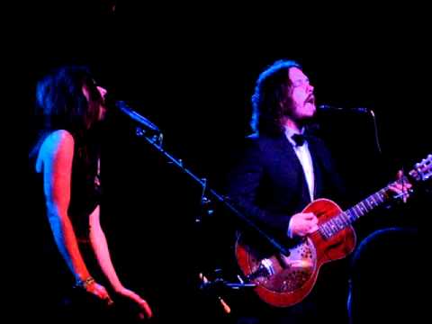Barton Hollow - The Civil Wars (Live at Crosstown Station in Kansas City)
