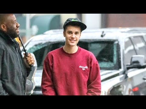 download lagu mp3 mp4 Selena Gomez January 2019, download lagu Selena Gomez January 2019 gratis, unduh video klip Selena Gomez January 2019